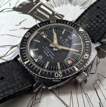 SPORTY~60s WILSON MARINES 17J DIVER~SERVICED