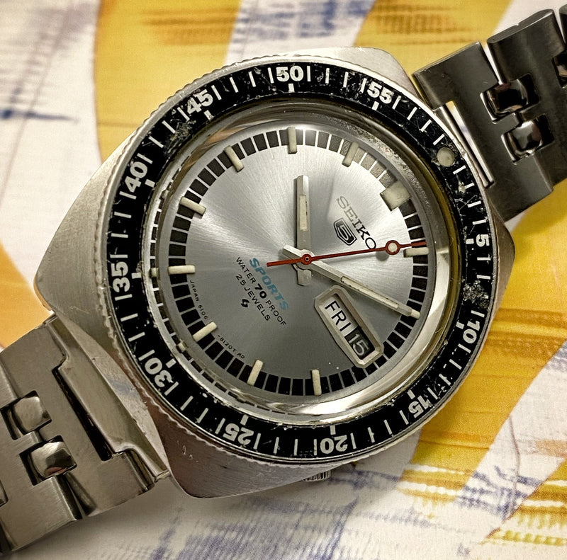 RUGGED 1968 SEIKO 5 SPORTS PROOF DIVER