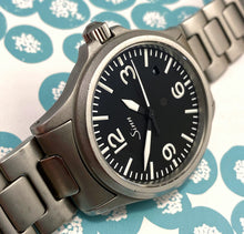 GORGEOUS~SINN 656-BOX AND PAPERS